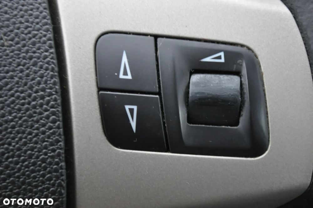 Opel Corsa 1.4 16V Enjoy mit Style Paket - 17