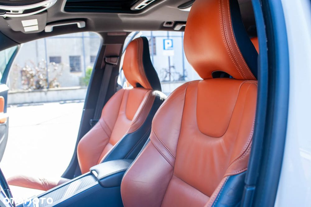 Volvo V60 T6 AWD Summum - 23