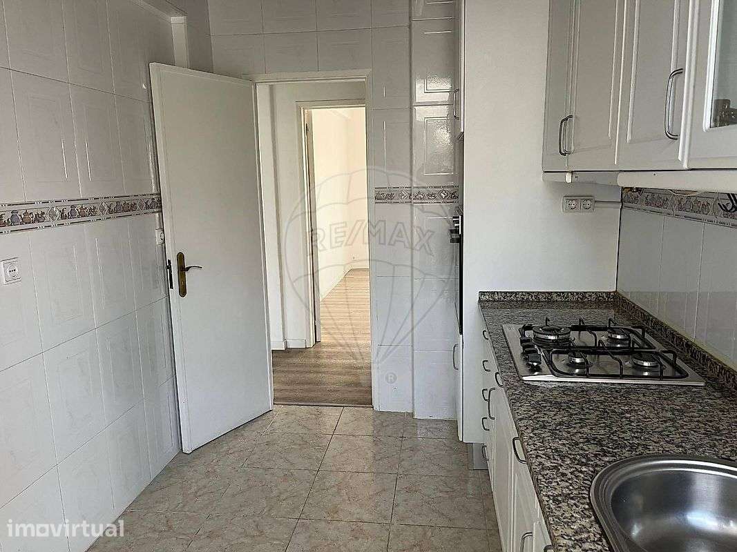 Apartamento T2 para arrendamento - Grande imagem: 4/5