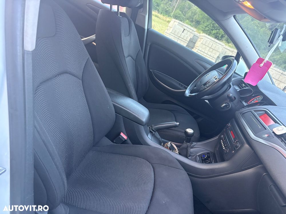 Citroën C5 1.6HDi BVM Attraction - 4