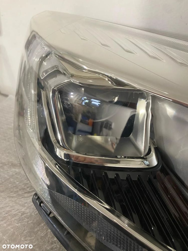Ford Kuga mk2 II lampa przód prawa soczewka led - 3