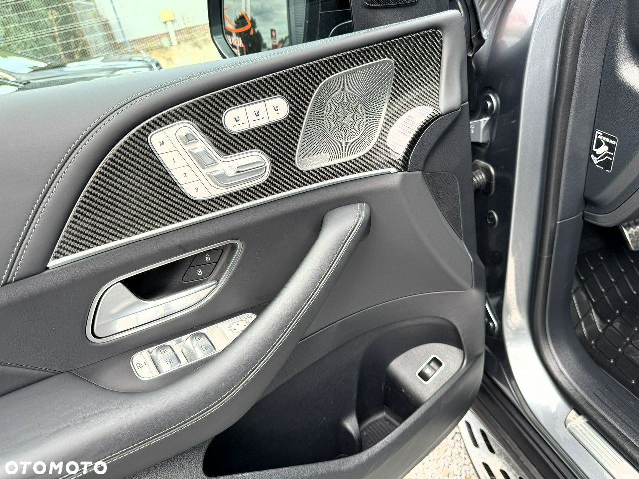 Mercedes-Benz GLE - 13