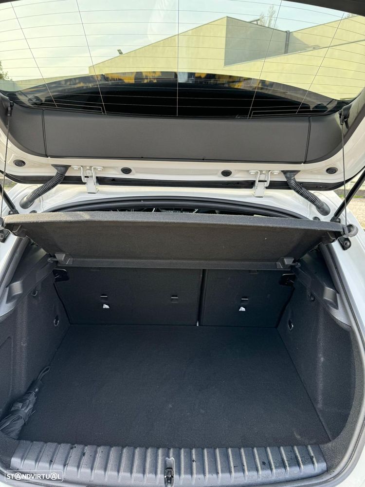 BMW 116 d Pack Desportivo M - 13