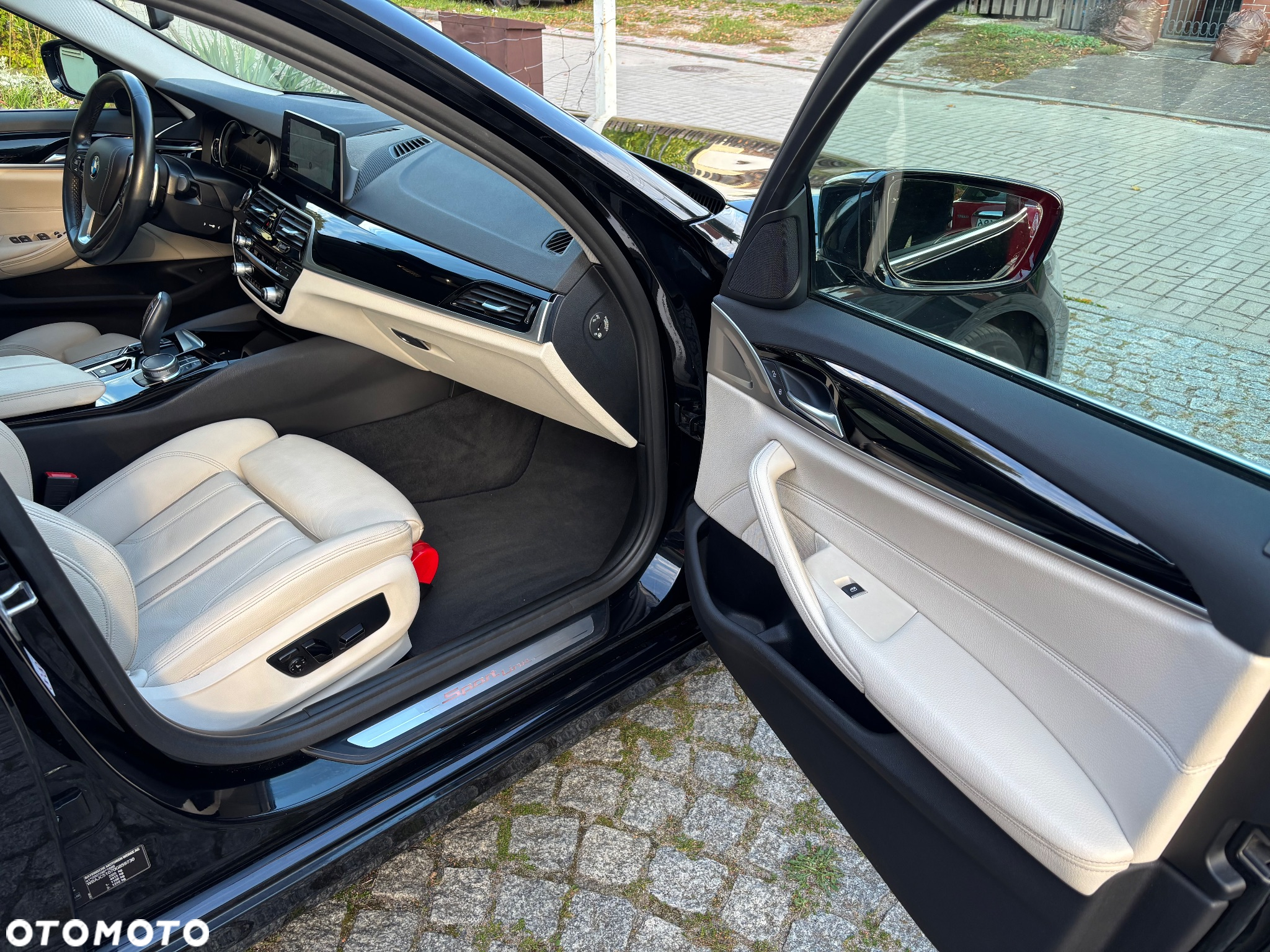 BMW Seria 5 520d Sport Line - 19