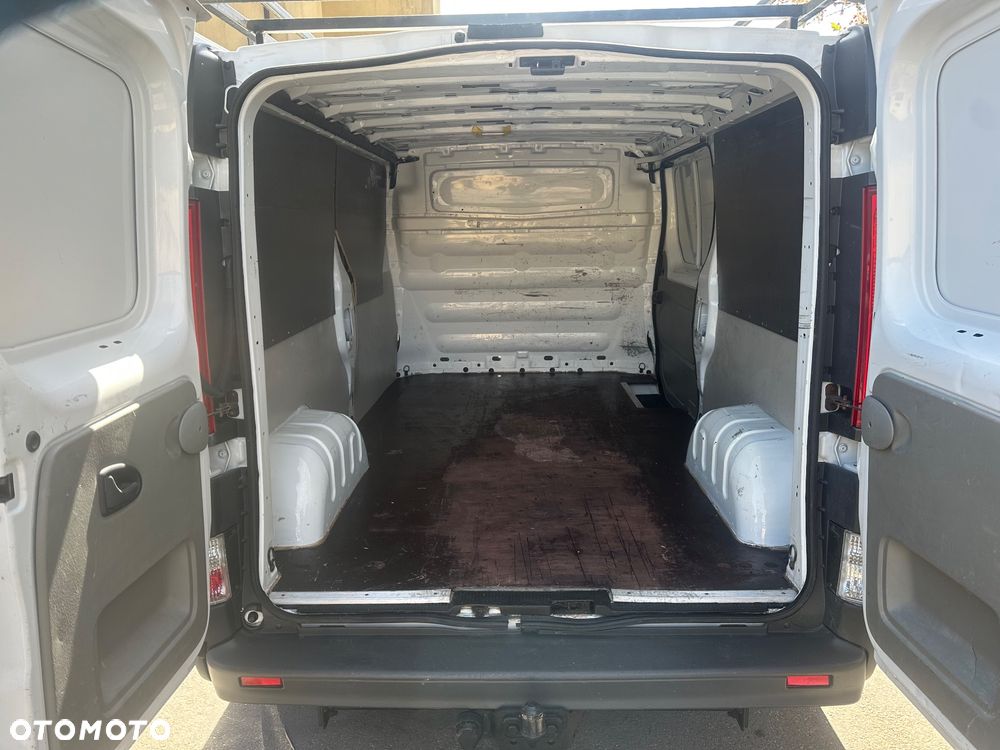 Opel Vivaro - 15