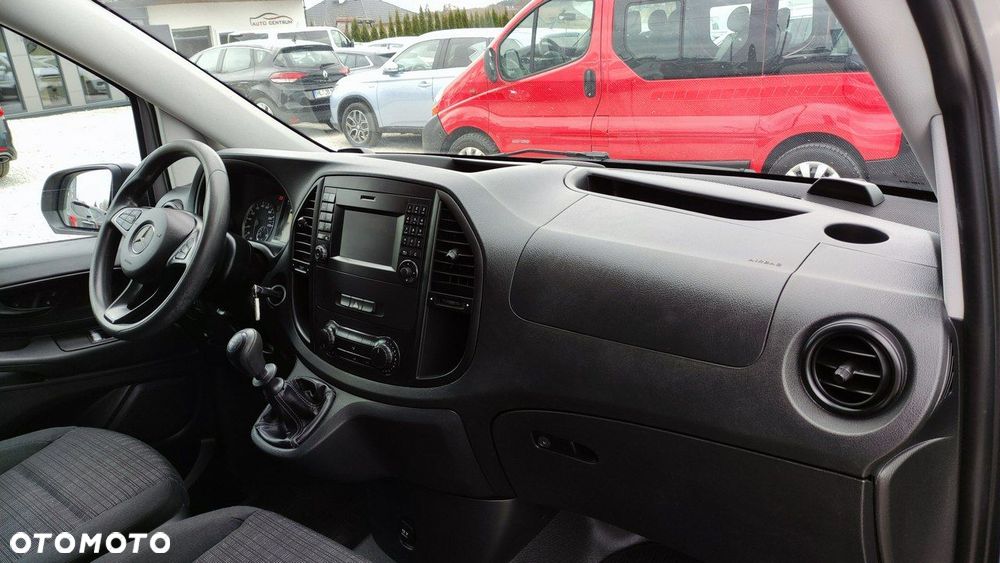 Mercedes-Benz Vito - 24