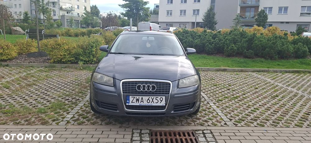 Audi A3 Sportback 1.6 Ambiente - 2