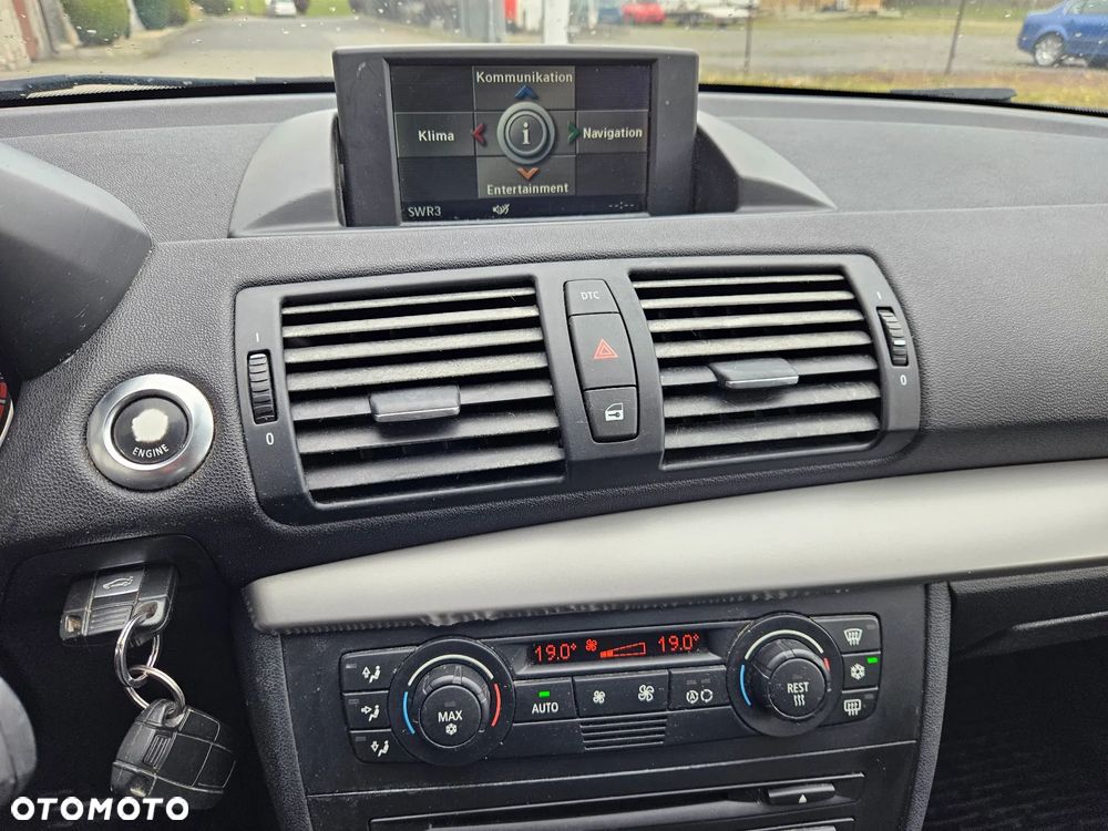 BMW Seria 1 118d - 17