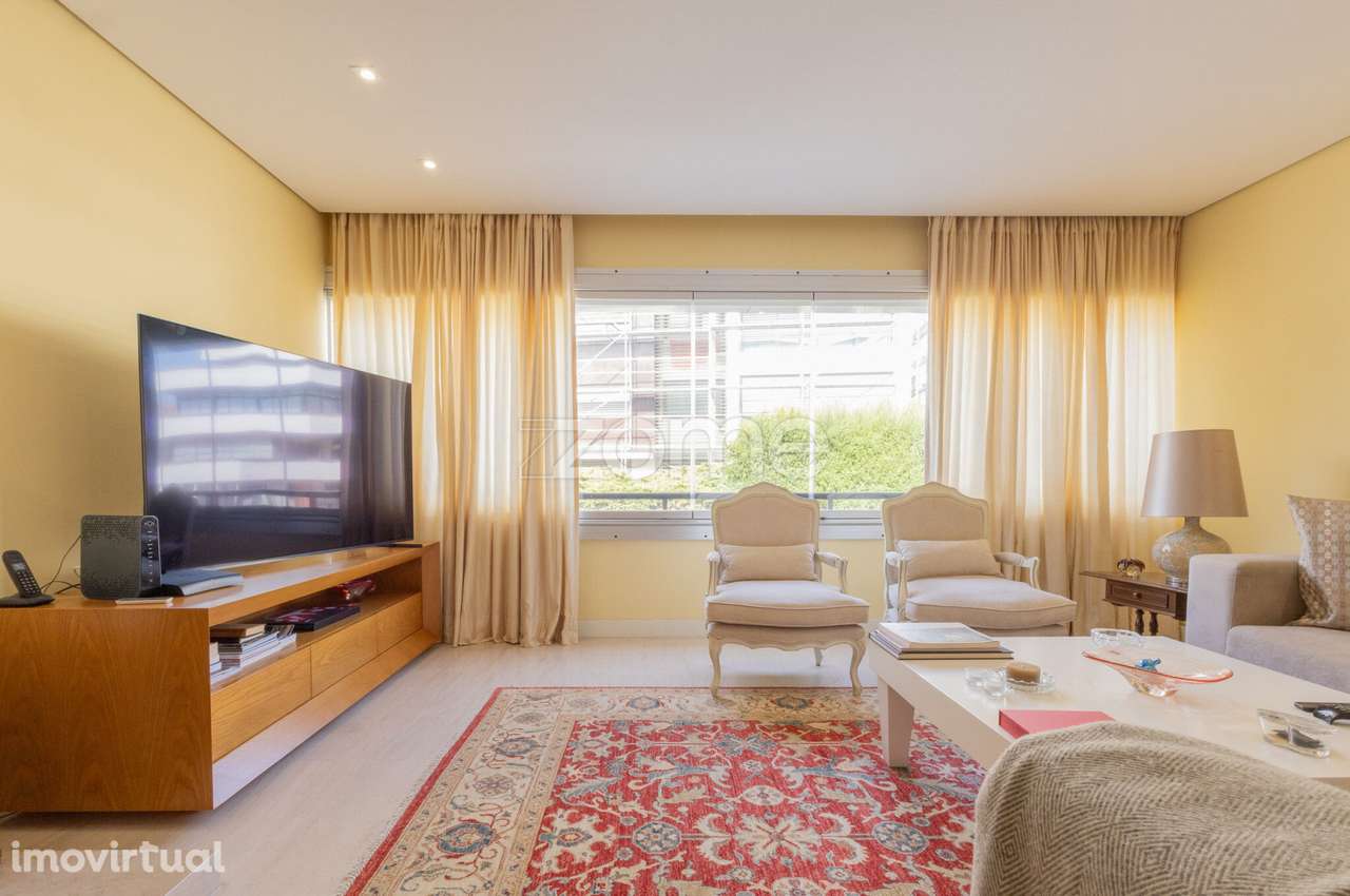Apartamento T3 junto ao Casino do Estoril - Grande imagem: 3/31