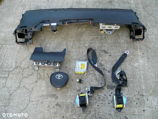 Toyota Verso-S deska konsola airbagi pasy sterownik - 1