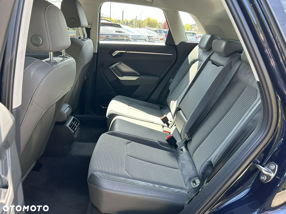 Audi Q3 35 TFSI S tronic - 17