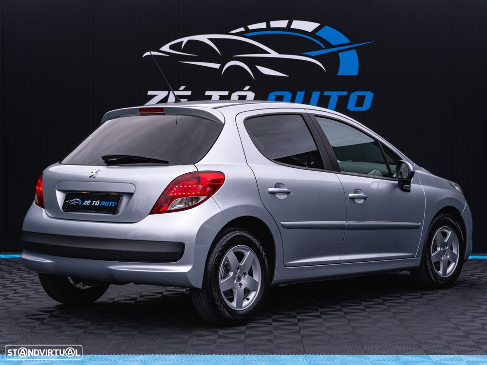 Peugeot 207 - 2
