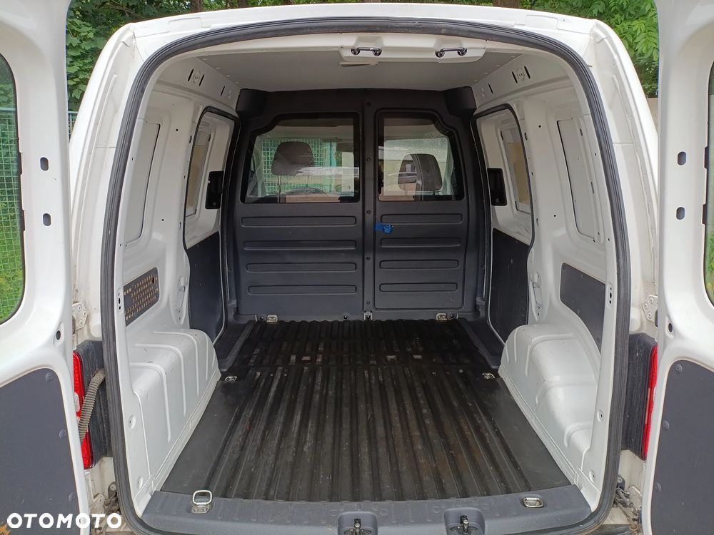 Volkswagen Caddy - 10