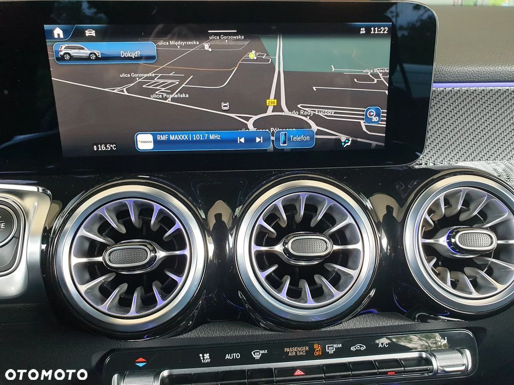 Mercedes-Benz GLB 200 d 4-Matic AMG Line 8G-DCT - 29