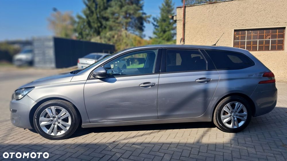 Peugeot 308 - 4