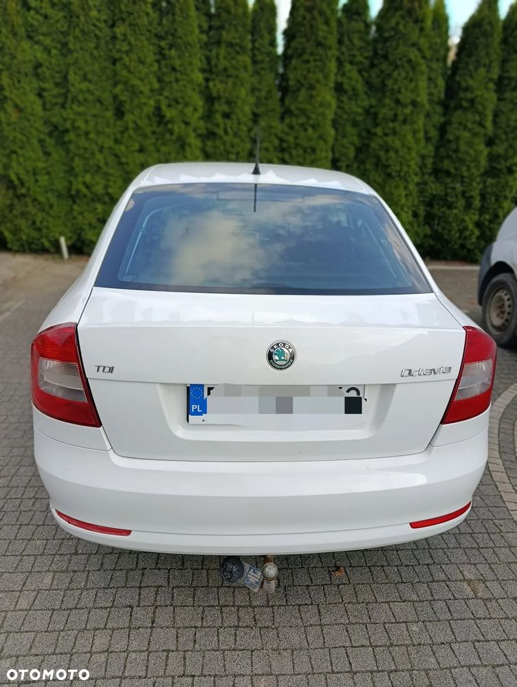 Skoda Octavia 1.6 TDI DPF DSG Active - 23