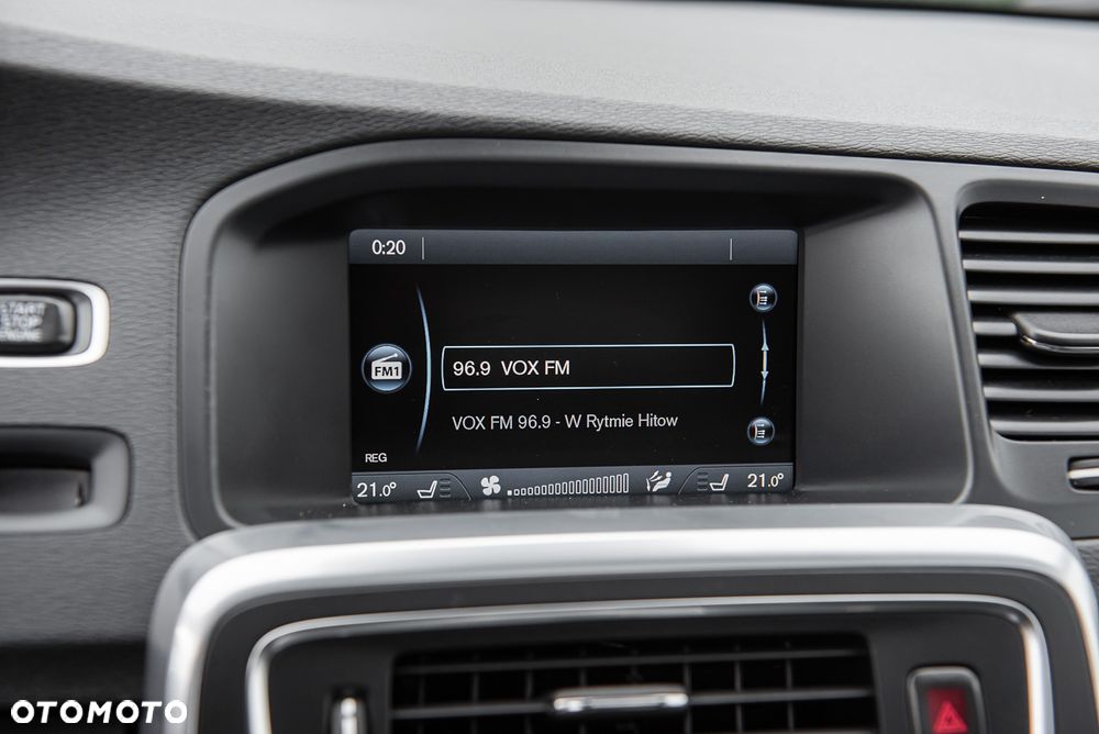 Volvo V60 D5 AWD Geartronic RDesign - 22