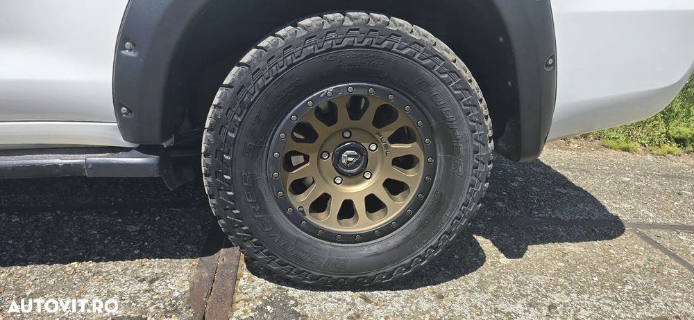 Toyota Land Cruiser V8 4.5 Aut Luxury - 11