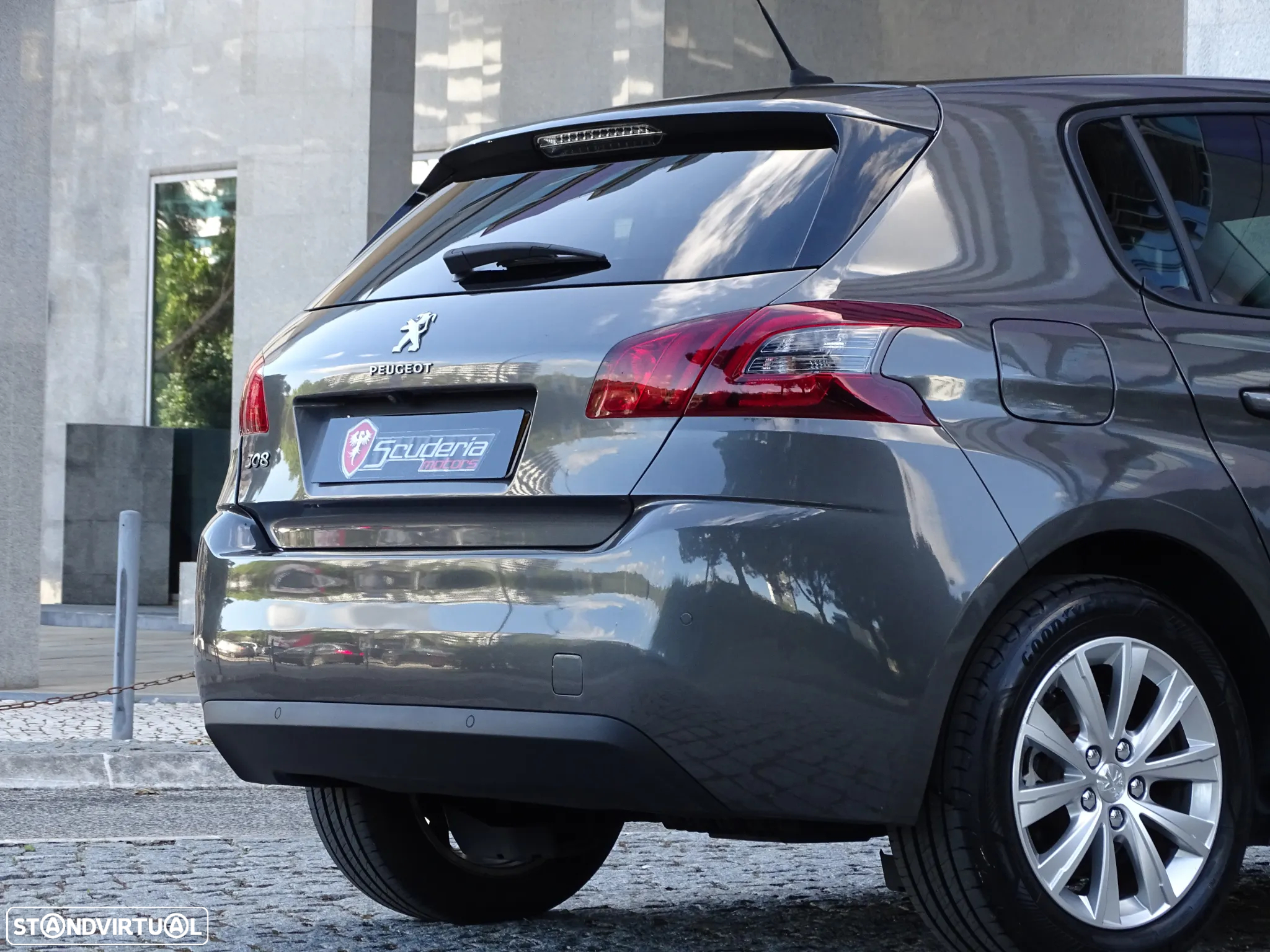 Peugeot 308 1.5 BlueHDi Style - 20