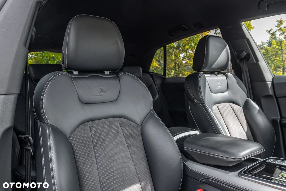 Audi Q8 55 TFSI mHEV Quattro Tiptronic - 22