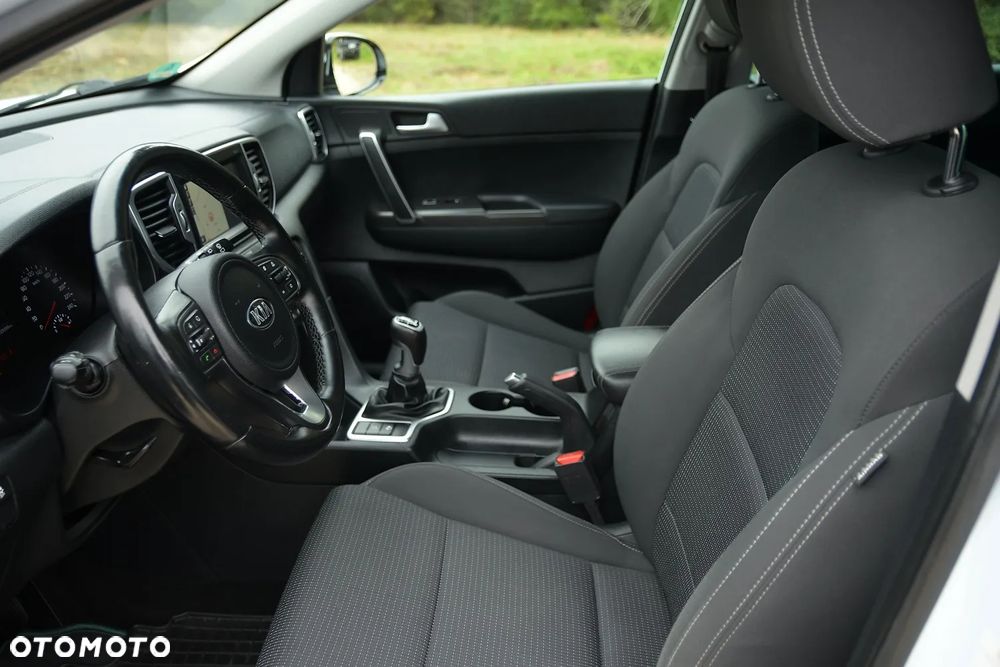 Kia Sportage 1.6 GDI 2WD Dream-Team Edition - 25