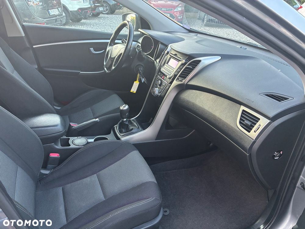 Hyundai i30 1.6 Style - 12