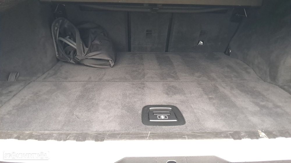 BMW 330 e Corporate Edition Auto - 50