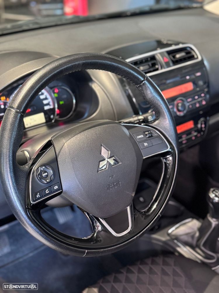 Mitsubishi Space Star 1.2 Intense - 17