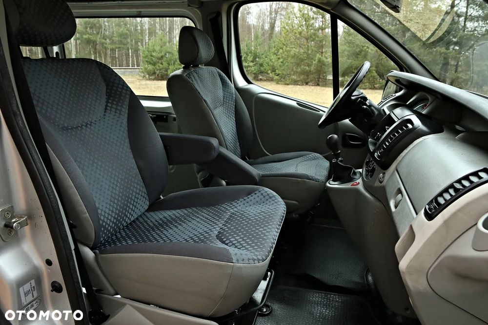 Renault Trafic - 8