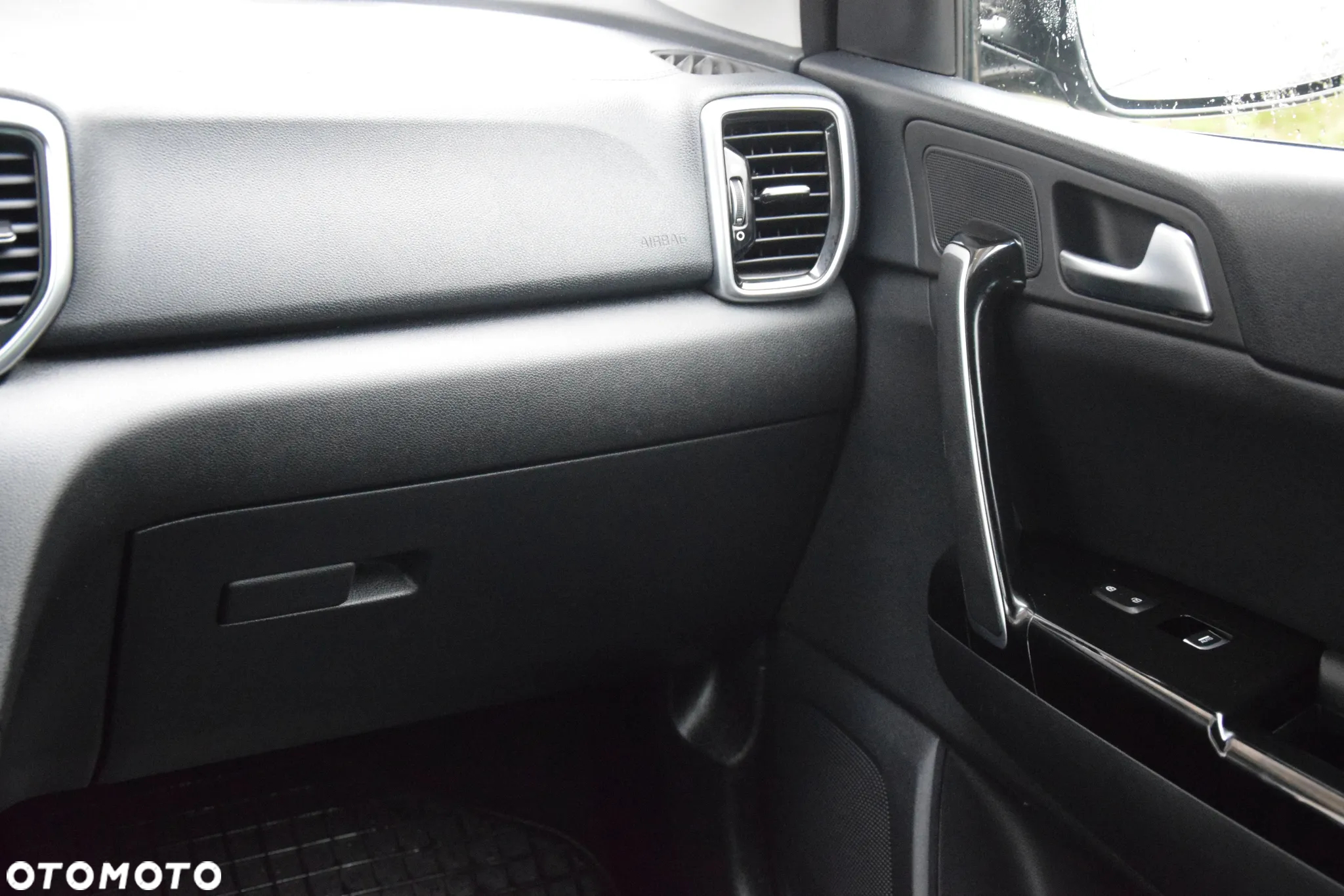 Kia Sportage - 12