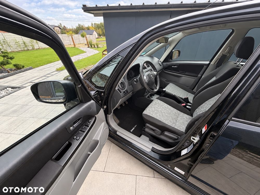Suzuki SX4 - 16