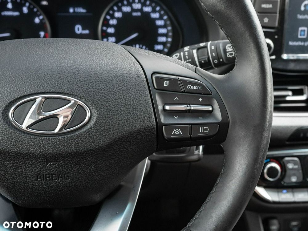 Hyundai i30 1.5 DPI Smart - 13