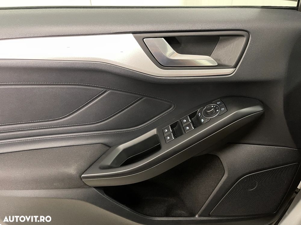 Ford Focus 1.0 EcoBoost Trend Edition - 24