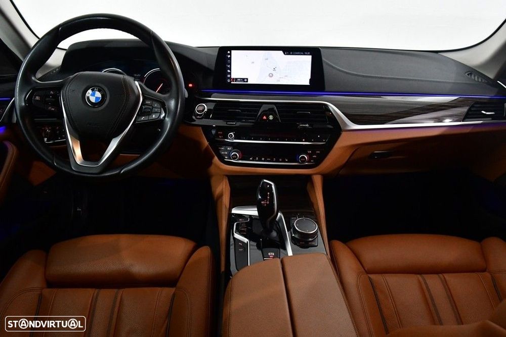 BMW 520 d Line Luxury Auto - 3