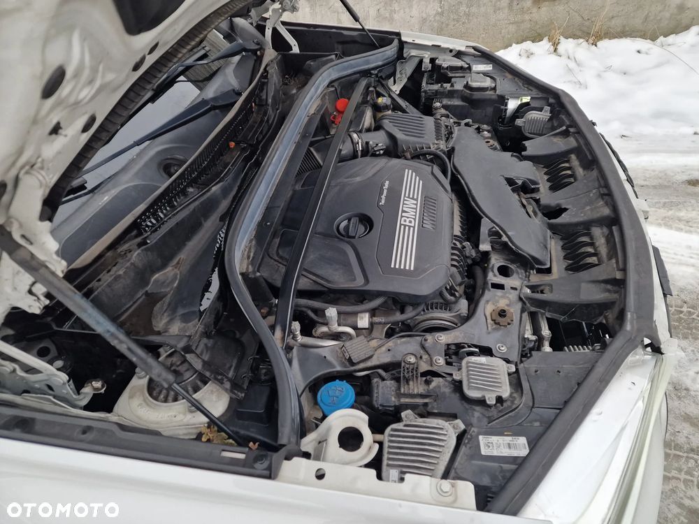 BMW X1 sDrive18i xLine - 34