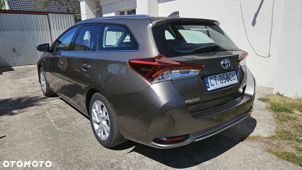 Toyota Auris Hybrid 135 Prestige - 5