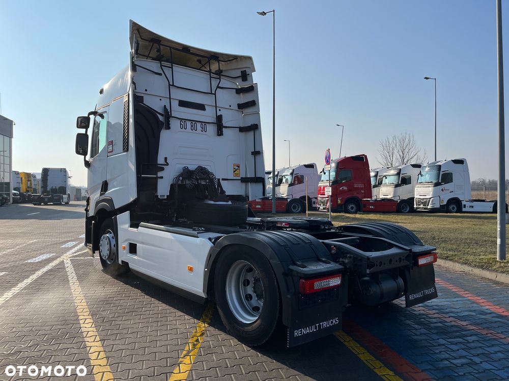 Renault T480 Sleeper Cab - 4