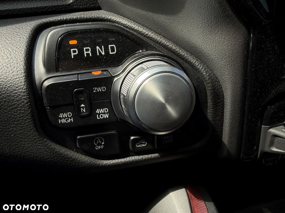 RAM 1500 5.7 Crew Cab Rebel - 33