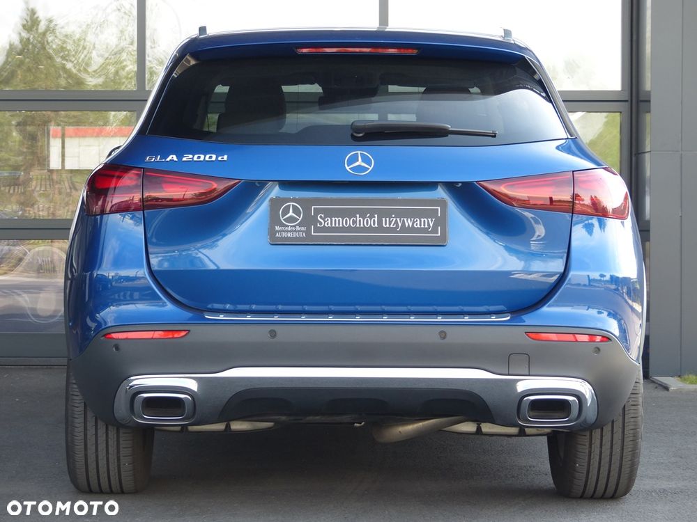 Mercedes-Benz GLA 200 d Progressive 8G-DCT - 5