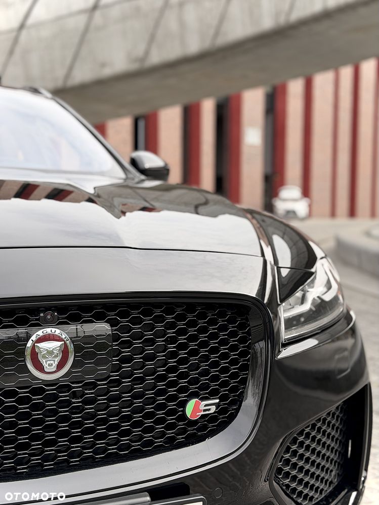 Jaguar F-Pace 3.0 V6 AWD S - 14