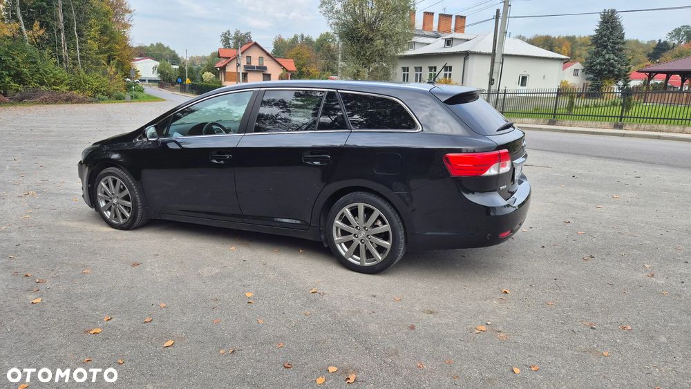 Toyota Avensis - 13
