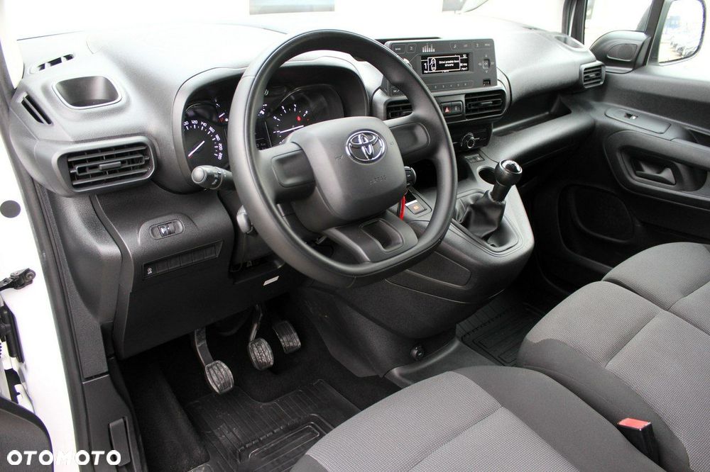 Toyota Proace City - 14