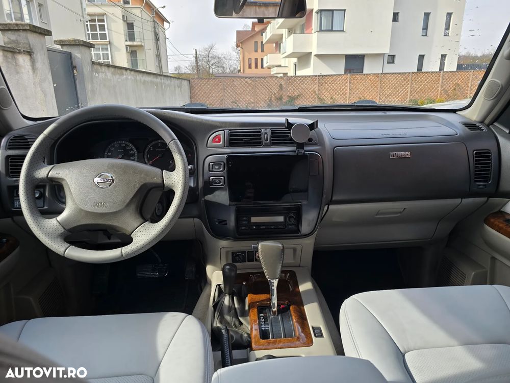 Nissan Patrol 3.0 TDI Luxury Plus Aut - 4