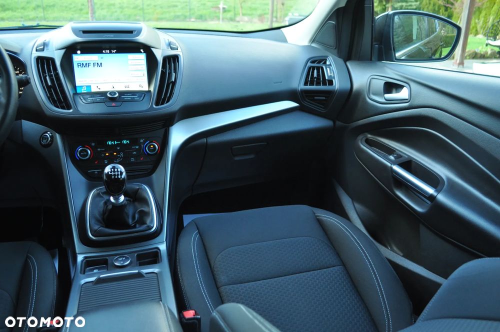 Ford Kuga 2.0 TDCi 4x2 Titanium - 26