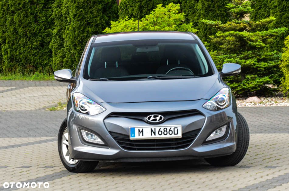Hyundai i30 blue 1.6 CRDi Trend - 22