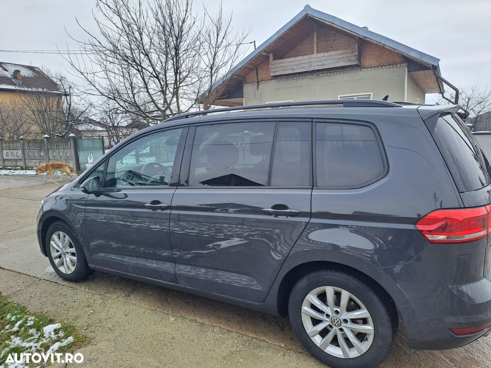 Volkswagen Touran - 2