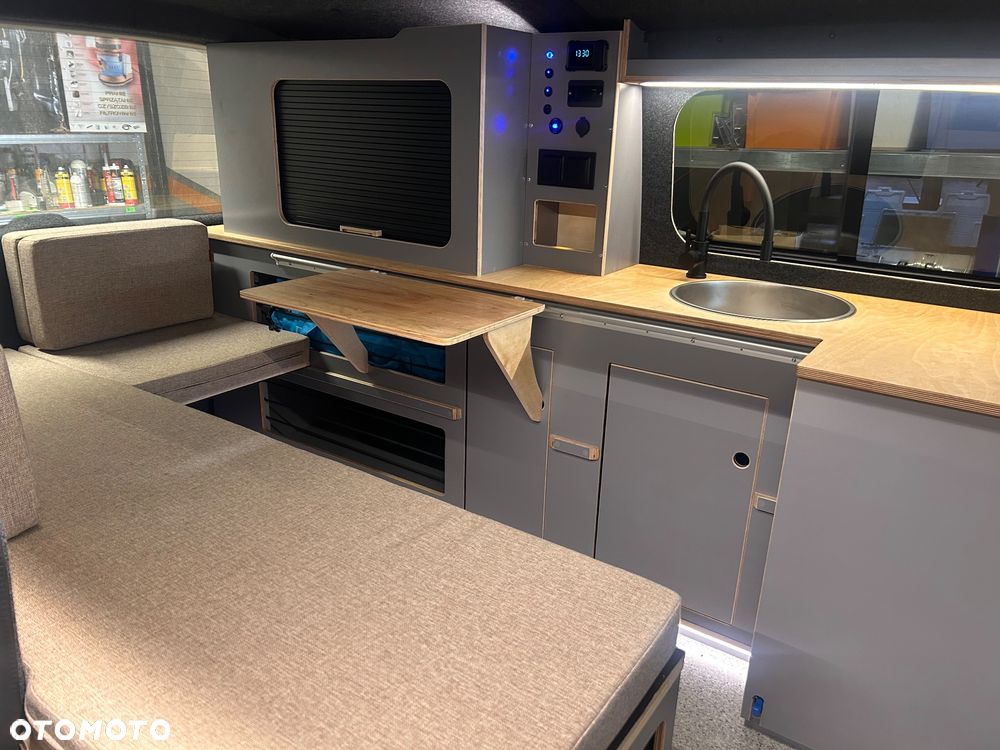 Volkswagen T5.1  4Motion kampervan - 19