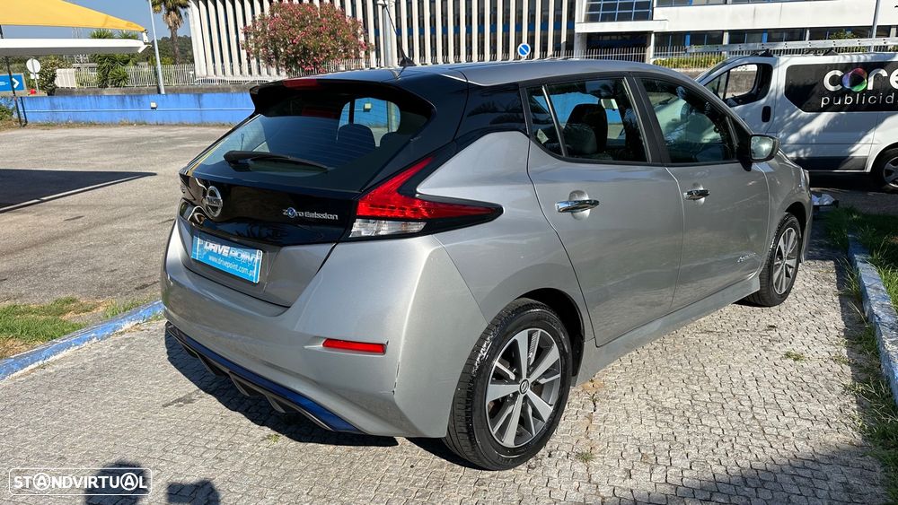 Nissan Leaf N-Connecta - 11
