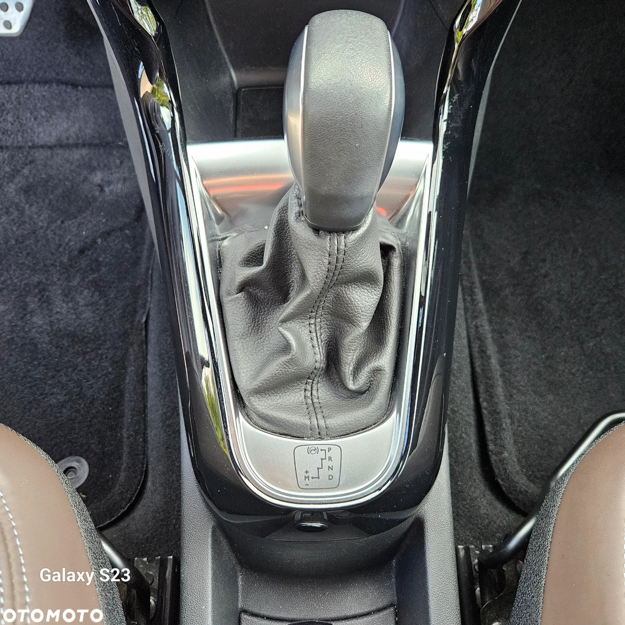 Citroën DS3 PureTech 110 Start & Stop EAT6 OPF PERFORMANCE LINE - 25