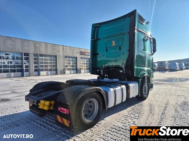 Mercedes-Benz Actors 1851 - 4